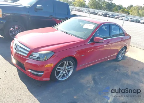 2012 Mercedes-Benz C 250 Luxury/Sport из США, поврежденный, VIN WDDGF4HBXCR233397